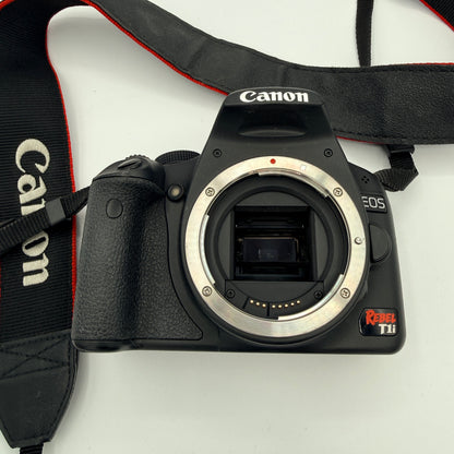 Canon EOS Rebel T1i 15.1MP Digital SLR DSLR - Cracked LCD