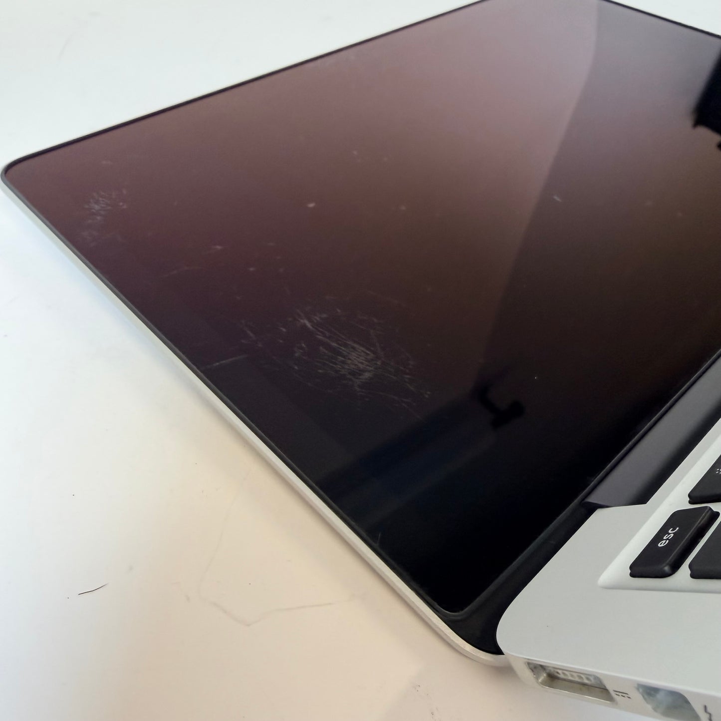 2015 Apple MacBook Pro 13.3" i5 2.7GHz 8GB RAM 128GB SSD Silver A1502